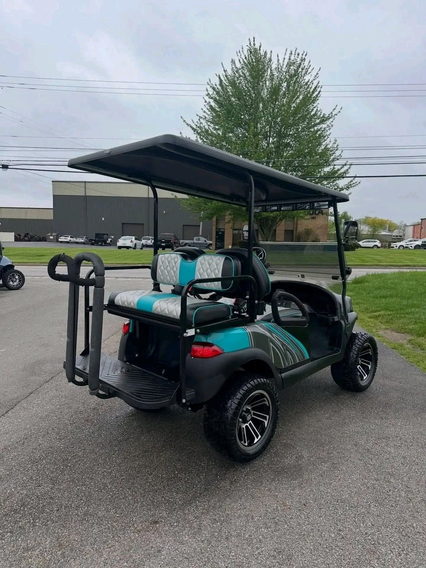 2019 Club Car Tempo EFI GAS Golf Cart! This cart Runs and drives excellent.