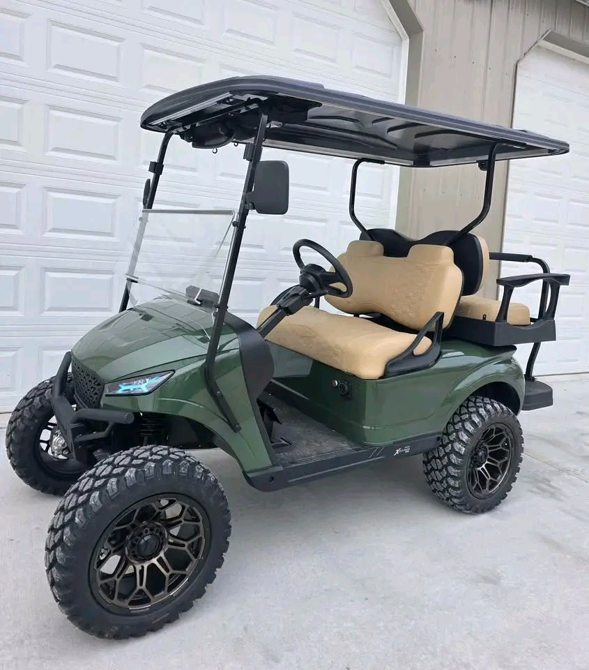 2025 MadJax(® X-Series X4 Passenger Golf Cart (Lithium) Best Riding Cart