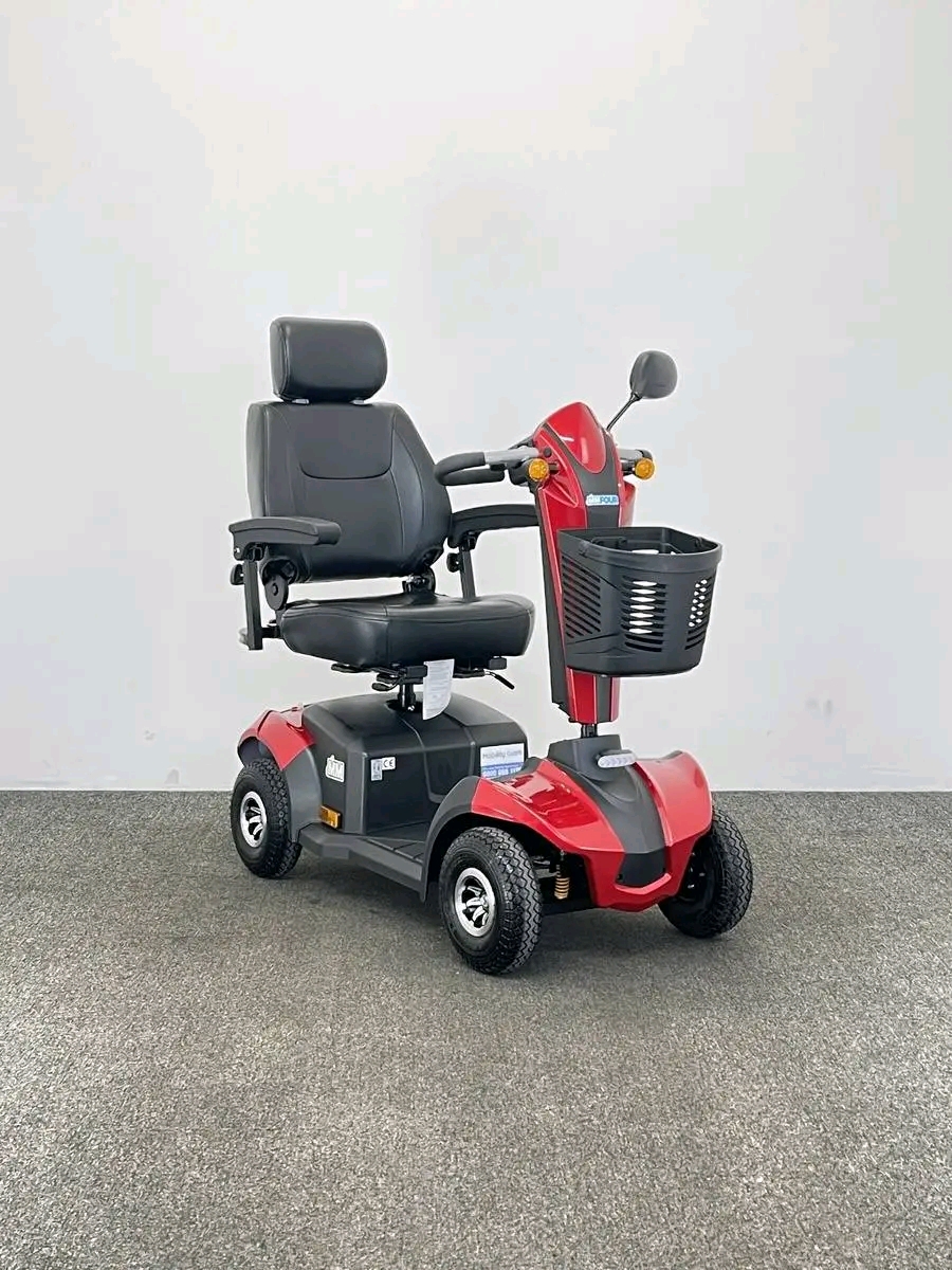Monarch MM4 (2019) The Monarch MM4 mobility scooter has been designed to perform superbly and be extremely comfortable at the same time.
