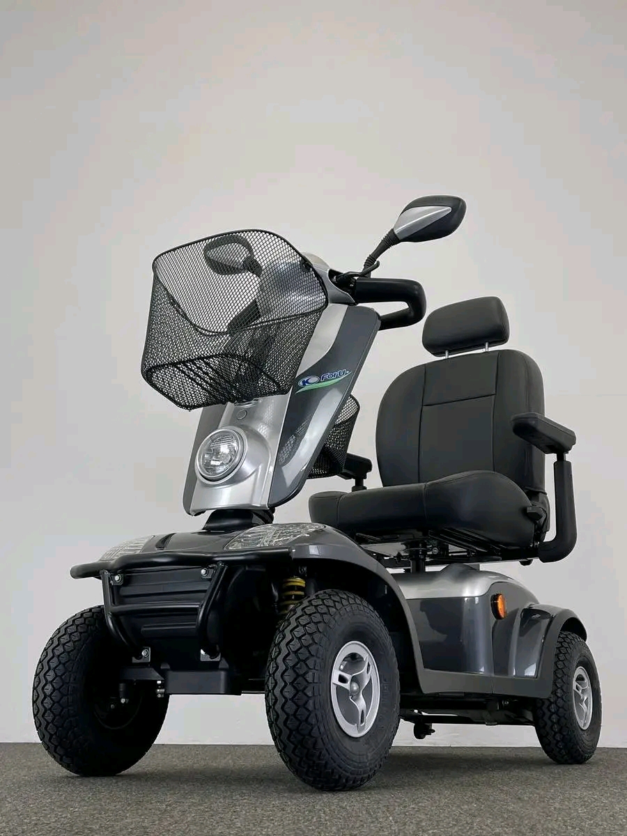 Kymco Maxi XLS The Kymco Maxi XLS Mobility Scooter is one of our most popular scooters and is ideal for those looking to tackle all types of terrain.