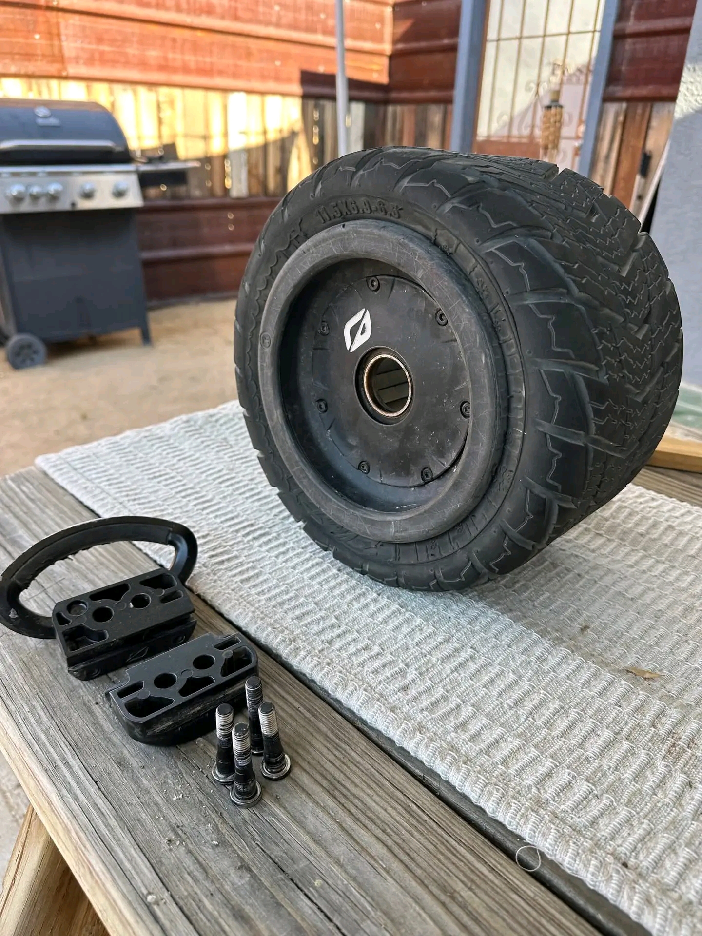 6.5” GT hub for sale. Life savers and Pioneer Mid.