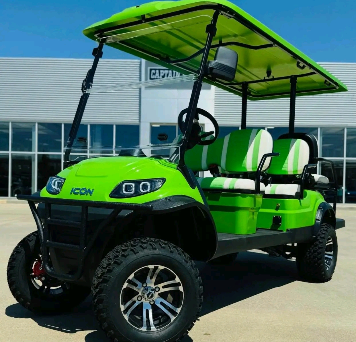 2025 lcon I60L Lithium golf cart.51v 105ah Lithium Eco Battery Digital Display screen Storage space Rear flip seat Foldable Windshield 6" Lift Sideview mirrors Lockable glove box Extended Roof