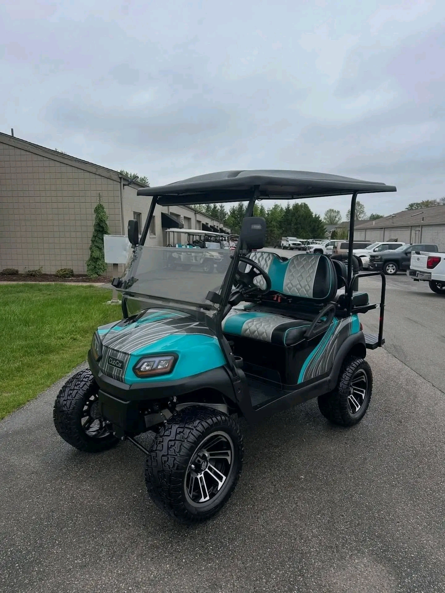 2019 Club Car Tempo EFI GAS Golf Cart! This cart Runs and drives excellent.