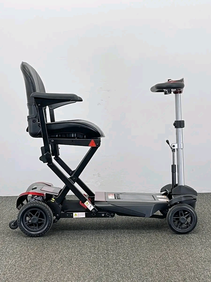 Monarch Smarti The Monarch Smarti is a lightweight mobility scooter that automatically folds down with the click of a button.
