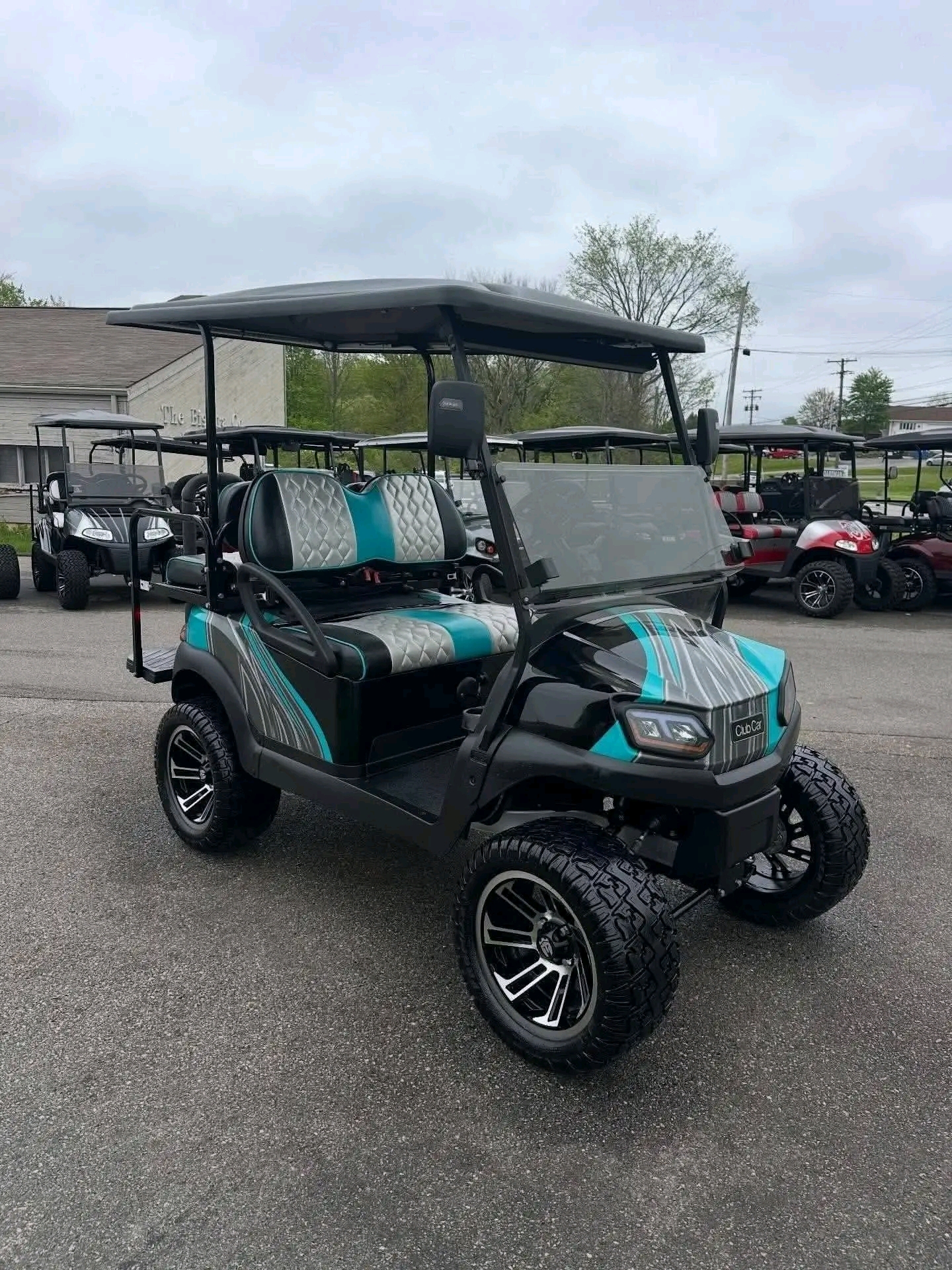 2019 Club Car Tempo EFI GAS Golf Cart! This cart Runs and drives excellent.
