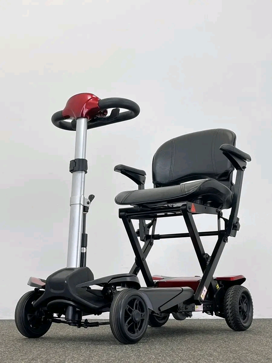 Monarch Smarti The Monarch Smarti is a lightweight mobility scooter that automatically folds down with the click of a button.