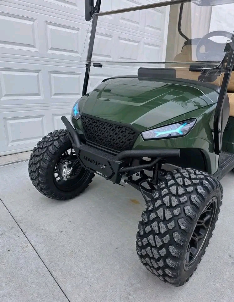 2025 MadJax(® X-Series X4 Passenger Golf Cart (Lithium) Best Riding Cart