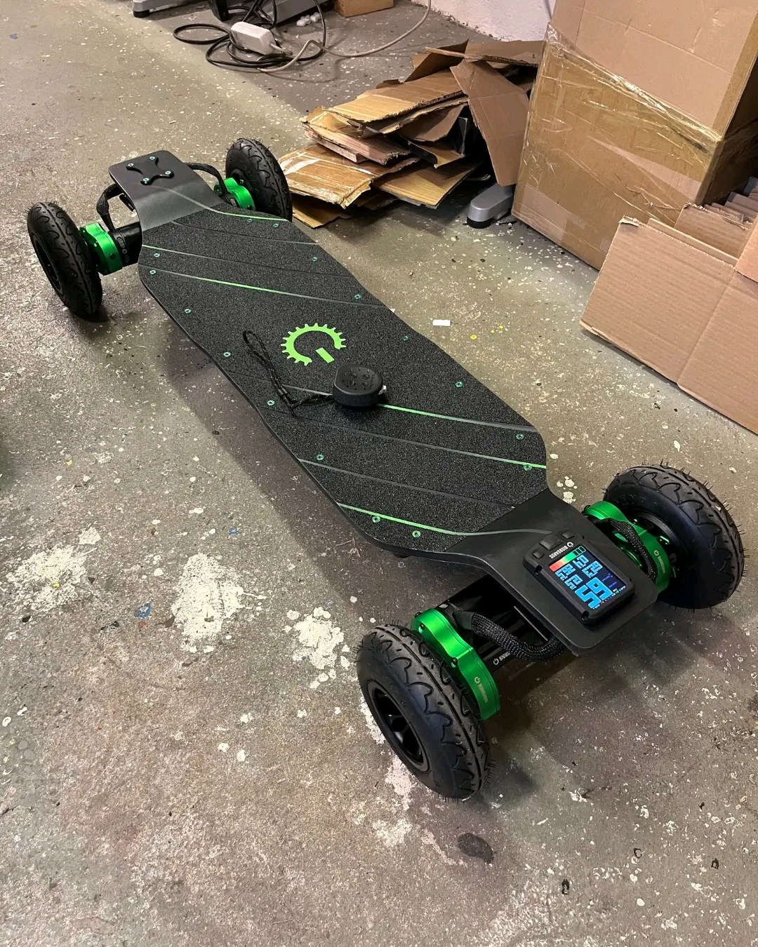Plutonium 2S 4WD AT