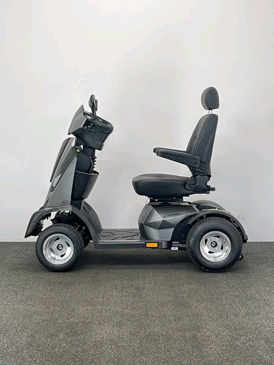 CareCo Adventurer X8 (2024) The Adventurer X8 is our al-terrain mobility scooter. More power means more potential, and this scooter is fully equipped for your next adventure with a 100Ah battery