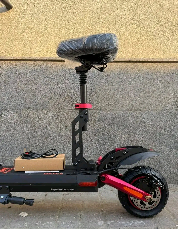 Kugoo kirin G2 pro Motor600W Brushless Motor (Peak 1000W)Top SpeedUp to 45 km/h (28 mph)Speed Modes3 modes (approx. 15 km/h, 30 km/h, and 45 km/h)Max