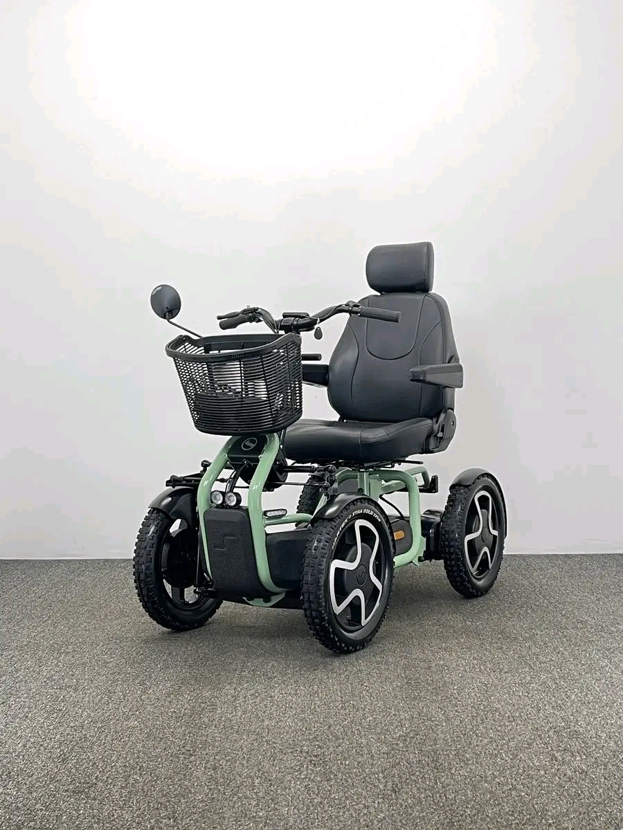 Sterling S800 By Sco0zy Ex Demo,The STERLING S800 by Scoozy is a cool mix between a bike and a mobility scooter, making it easy to get around however you like.