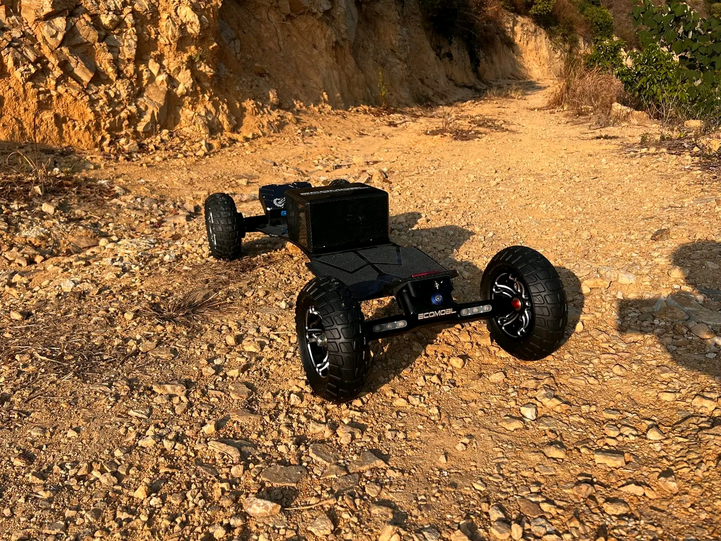 Telum 2VWD Electric Mountain Board - Get ready for serious off-road adventures.