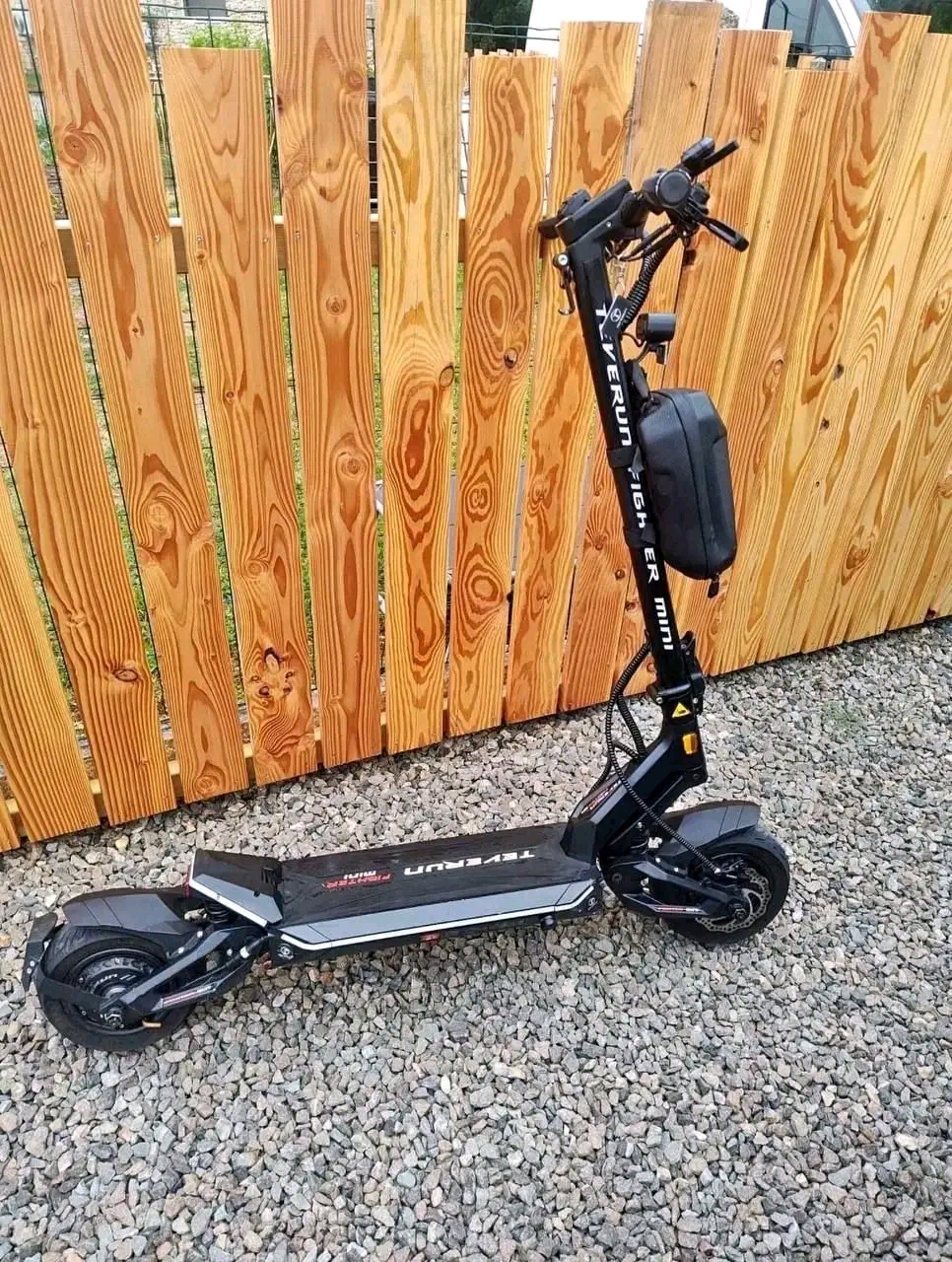 Teverun Fighter Mini Pro Specifications: Top Speed: 75 km/h Range: 80 km Motor: 2000W Battery: 60V 20.8Ah Brakes: Powerful & Progressive Hydraulic Brakes Tires: