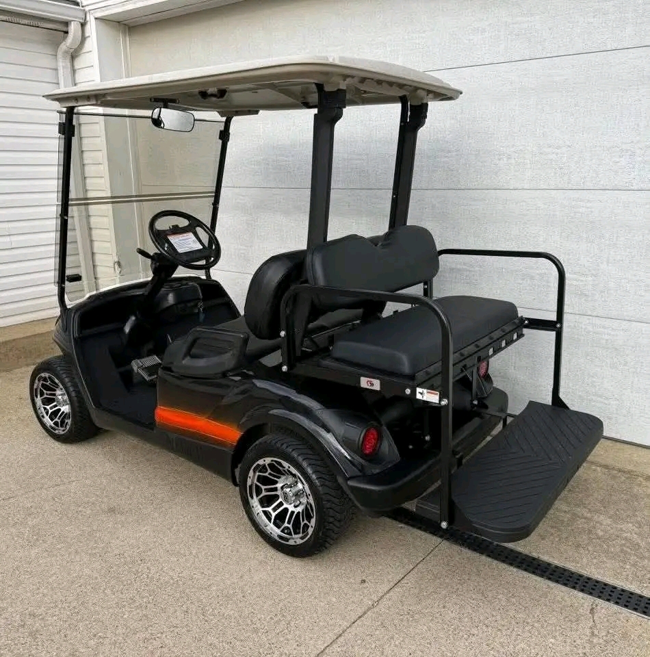 2015 Yamaha G29 Gas Golf Cart -Street Ready, Turn heads and ride in style with this 2015 Yamaha