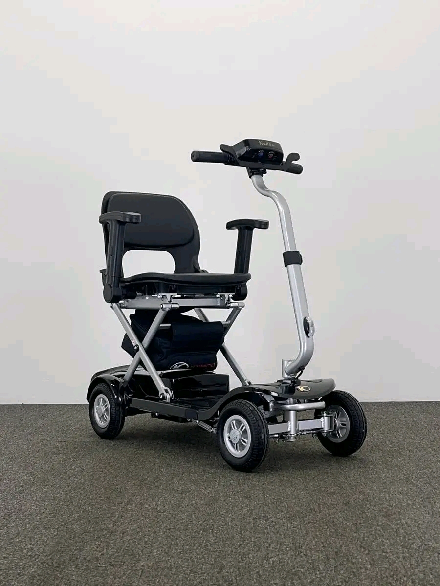 Kymco K-Lite FE The K-Lite FE has been designed to give its user the ultimate lightweight folding mobility scooter that is easy to store, transport and handle.
