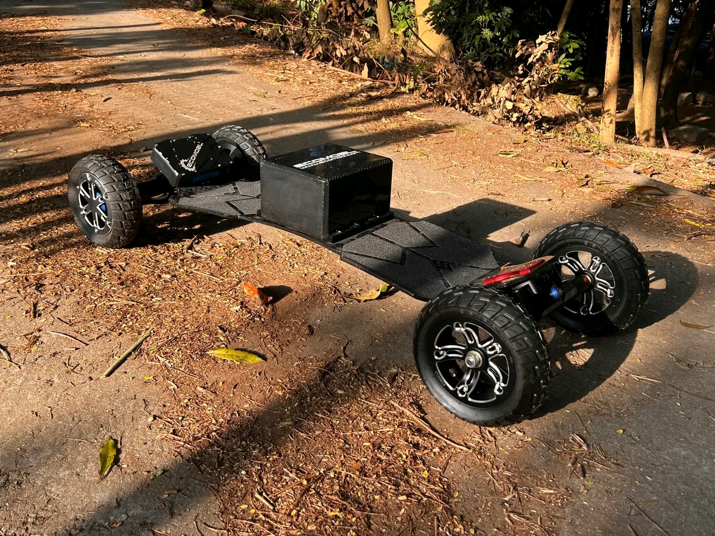 Telum 2VWD Electric Mountain Board - Get ready for serious off-road adventures.