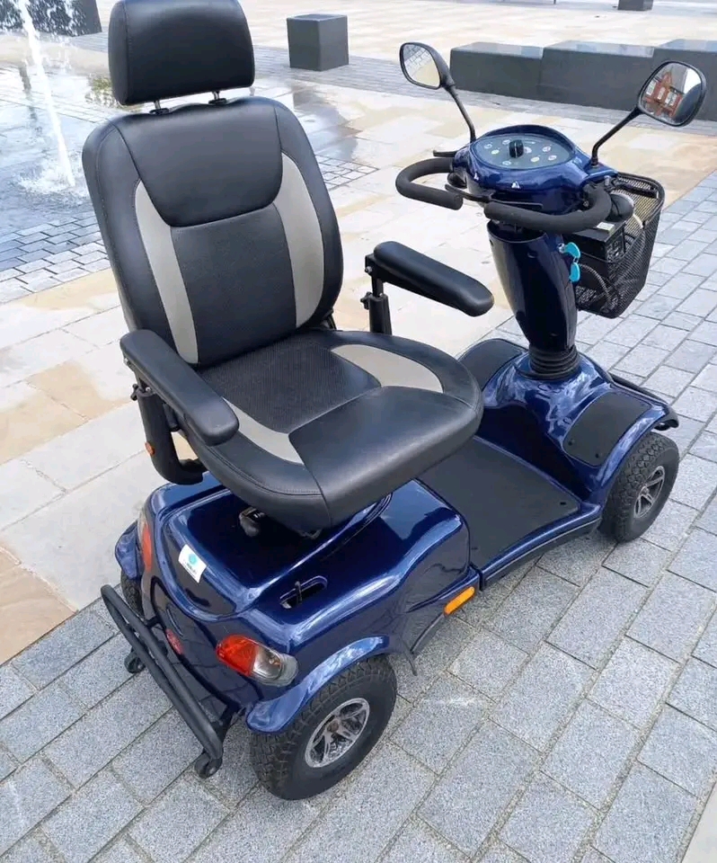 Van Os Excel Galaxy 4 4 and &mph mobility scooter