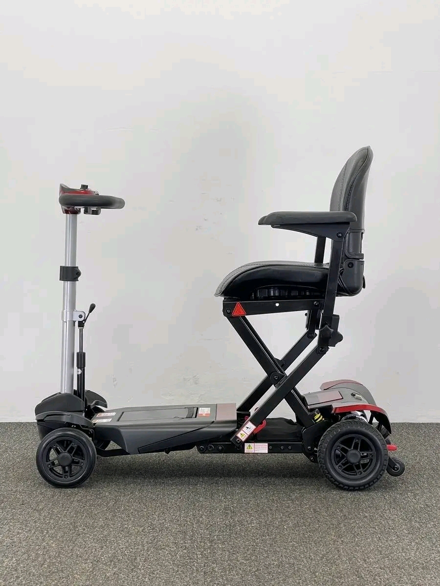 Monarch Smarti The Monarch Smarti is a lightweight mobility scooter that automatically folds down with the click of a button.
